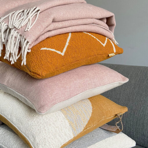 Malagoon Wool Square Cushion - Misty Pink - Afbeelding 4